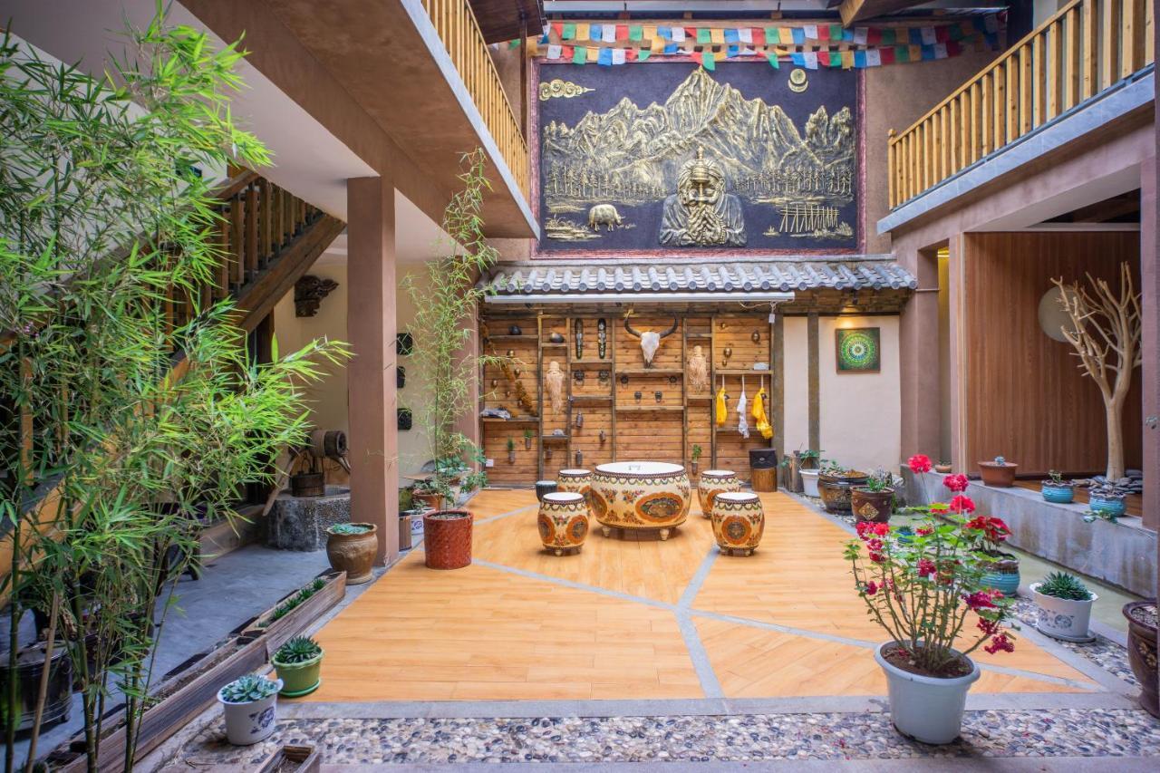 Blossom Dynasty Inn Шангрі-Ла Екстер'єр фото